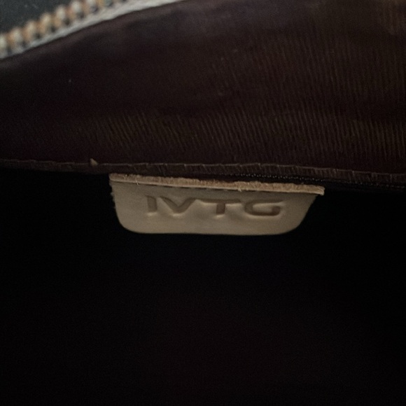 Ivtg small leather Crossbody bag ￼ - Picture 3 of 7